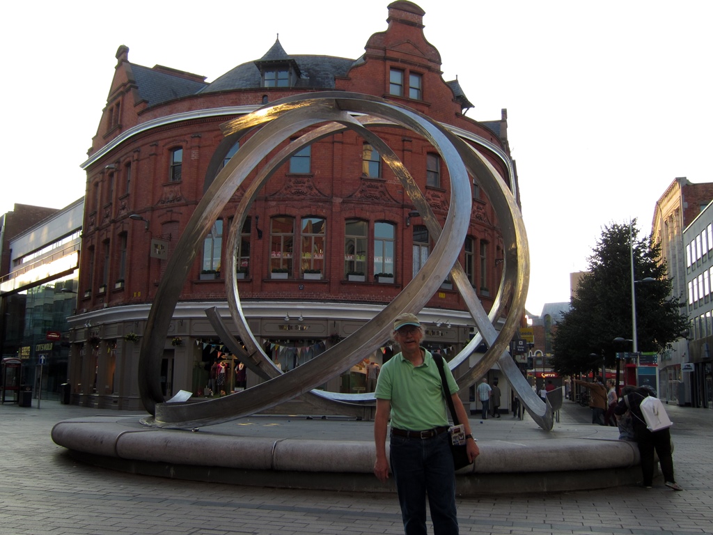 Spirit of Belfast, Arthur Square (Dan George, 2009)